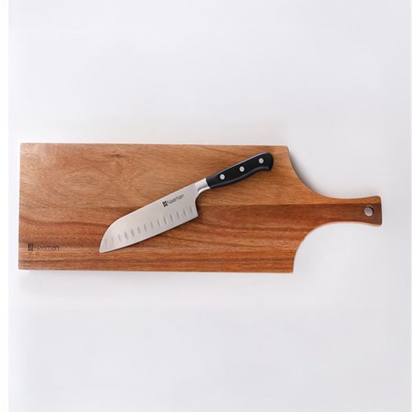 בוצ’ר בלוק עם ידית + סכין סנטוקו 18 ס”מ