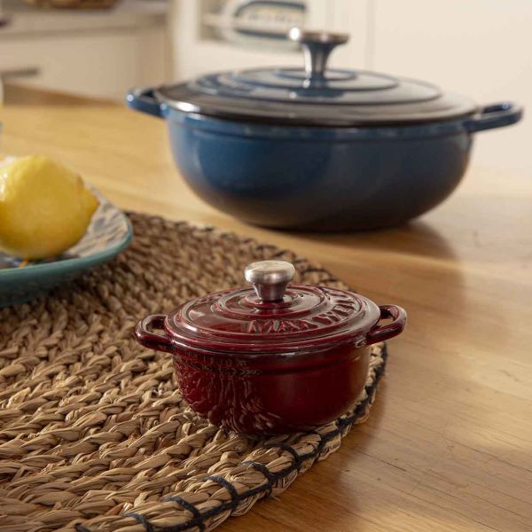 סיר קוקוט יציקת ברזל 260 מ”ל סדרת Cast Iron – בורדו