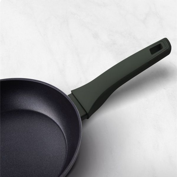 מחבת אלומיניום 26 ס”מ ירוק כהה סדרת Americano thumbnail