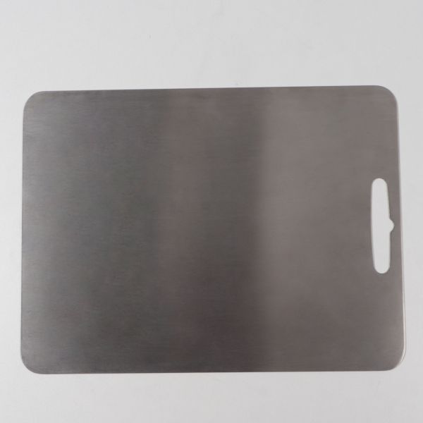 משטח חיתוך טיטניום אנטי-בקטריאלי