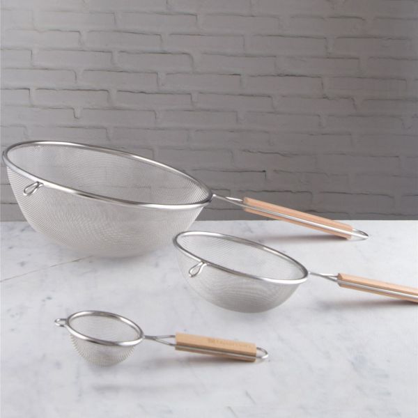 מסננת ידית עץ