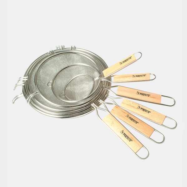 מסננת ידית עץ