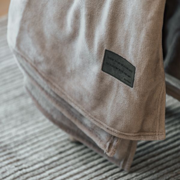 שמיכת מעבר מיקרופייבר - Solid