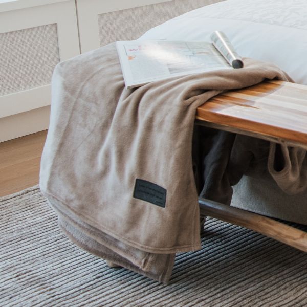 שמיכת מעבר מיקרופייבר - Solid