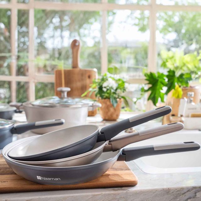 מחבת נון סטיק מסדרת Artisan